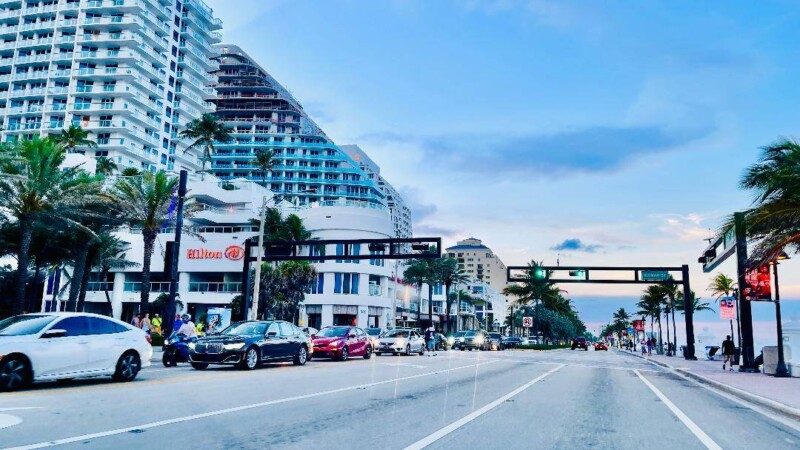 Q Club AirBnB Hilton Resort and Residence