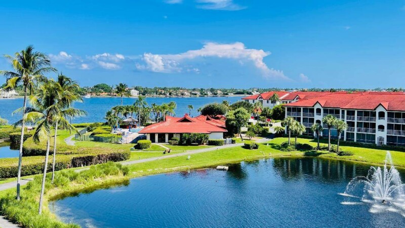 HALF MOON BAY HYPOLUXO REAL ESTATE COMPANY